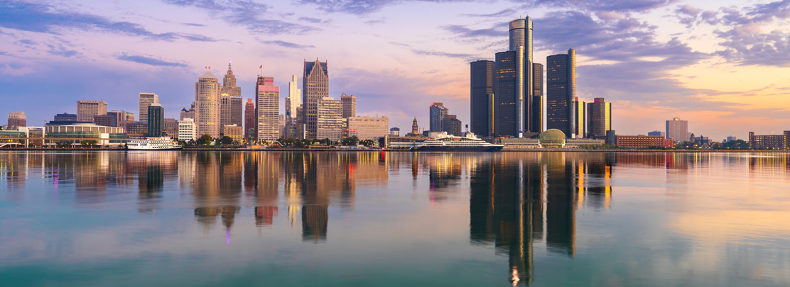 detroit skyline at dusk downtown detroit skyline at dusk